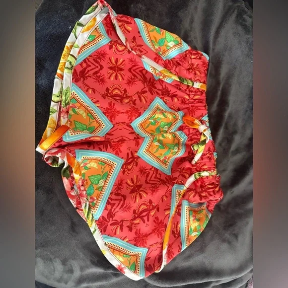 Forever 21 Hawaiian Patterned Shorts - Picture 2 of 3